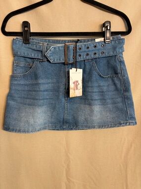 NWT Sincerely Jules Blue Denim Belted Mini Skirt